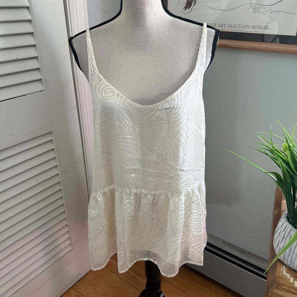 HD Paris Anthropologie Top Medium Cream Satin Chiffon Tunic Minimalist Fairy